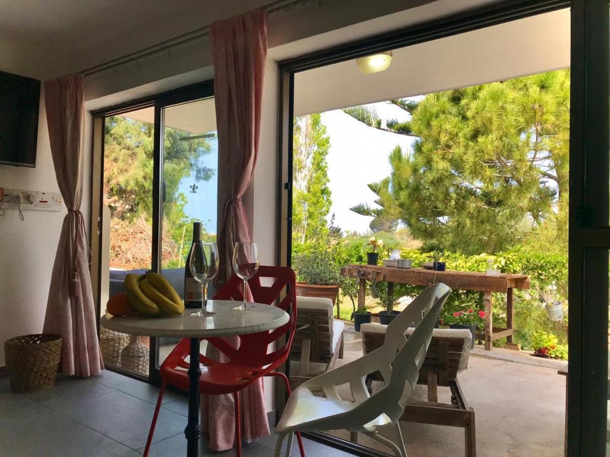 Sweet N' Boujee Studio Apartment With Varenda Πάφος Εξωτερικό φωτογραφία